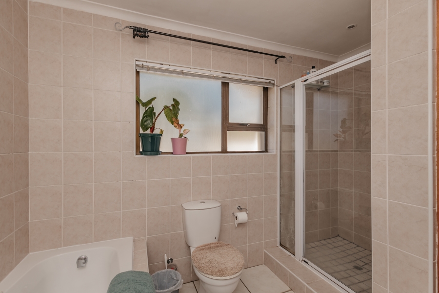 4 Bedroom Property for Sale in Welgedacht Western Cape